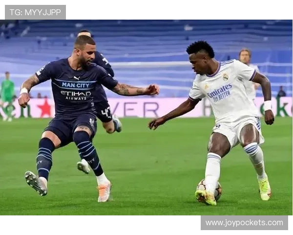 达尔批维尼修斯失礼伤本菲卡球迷